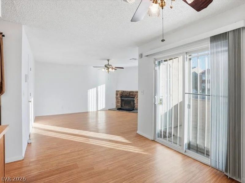 6952 Issac, Las Vegas, NV 89156