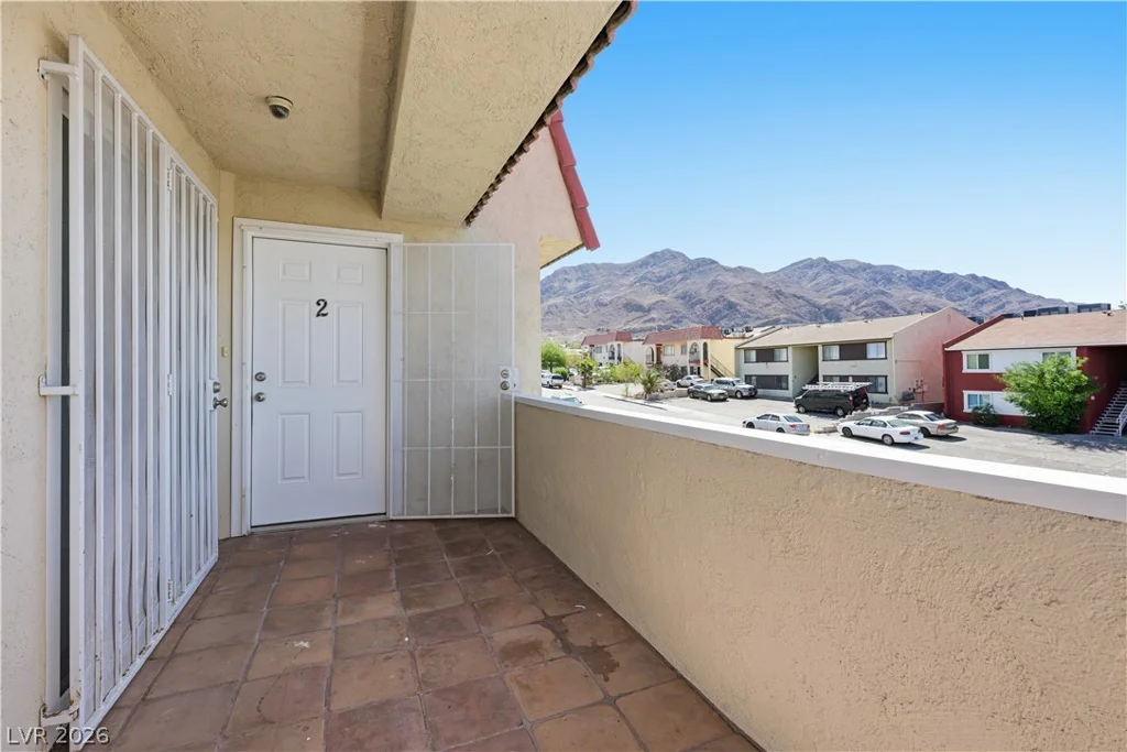 6952 Issac, Las Vegas, NV 89156