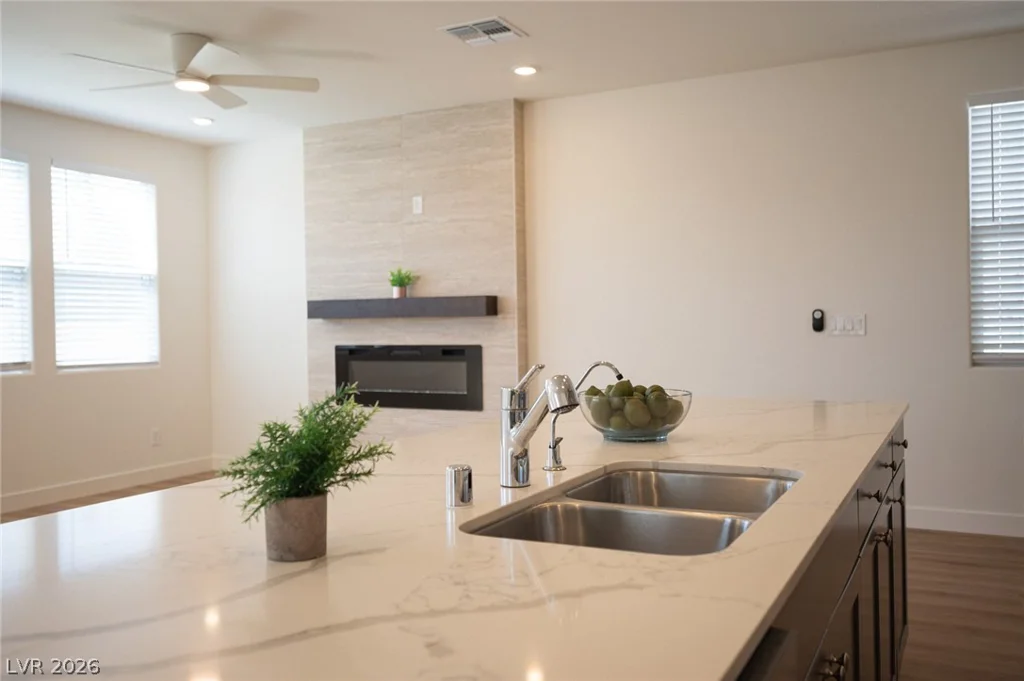 10279 Fragrant Apple, Las Vegas, NV 89141