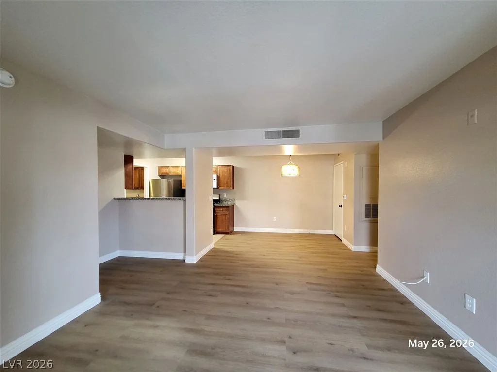 7885 Flamingo, Las Vegas, NV 89147