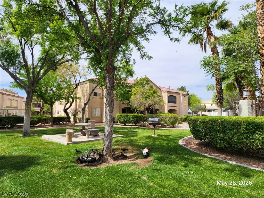 7885 Flamingo, Las Vegas, NV 89147