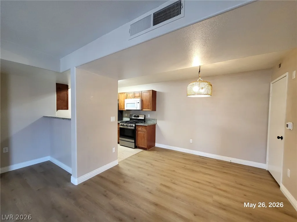 7885 Flamingo, Las Vegas, NV 89147