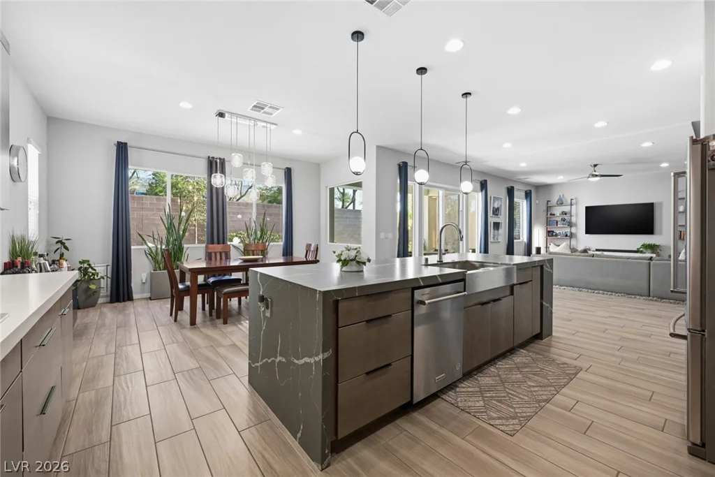 8587 Old Daylily, Las Vegas, NV 89113