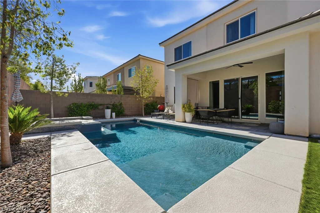 8587 Old Daylily, Las Vegas, NV 89113