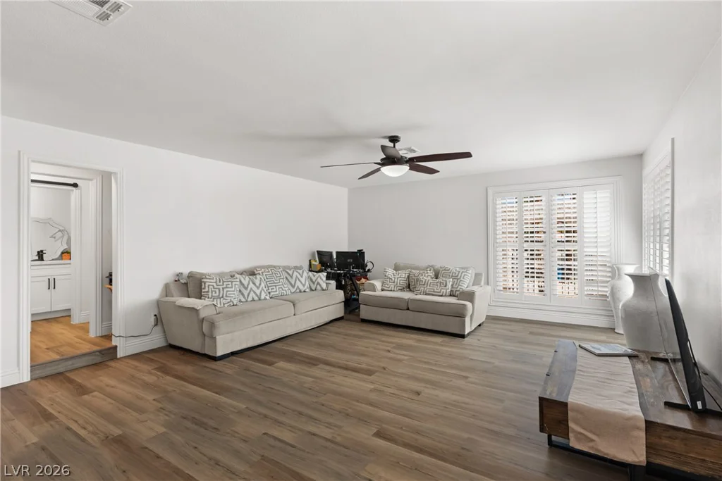 1132 Eastridge, Las Vegas, NV 89110