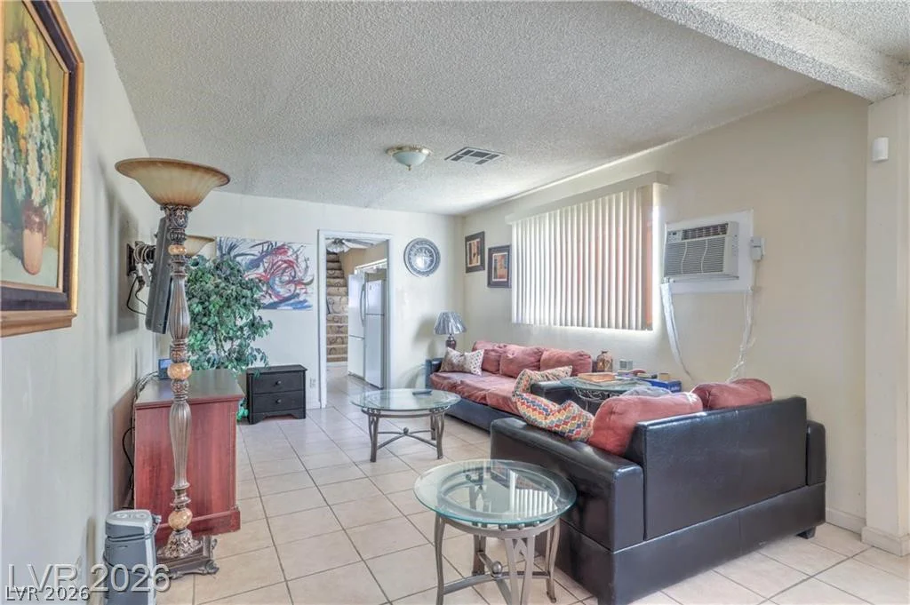 405 Leonard, Las Vegas, NV 89106