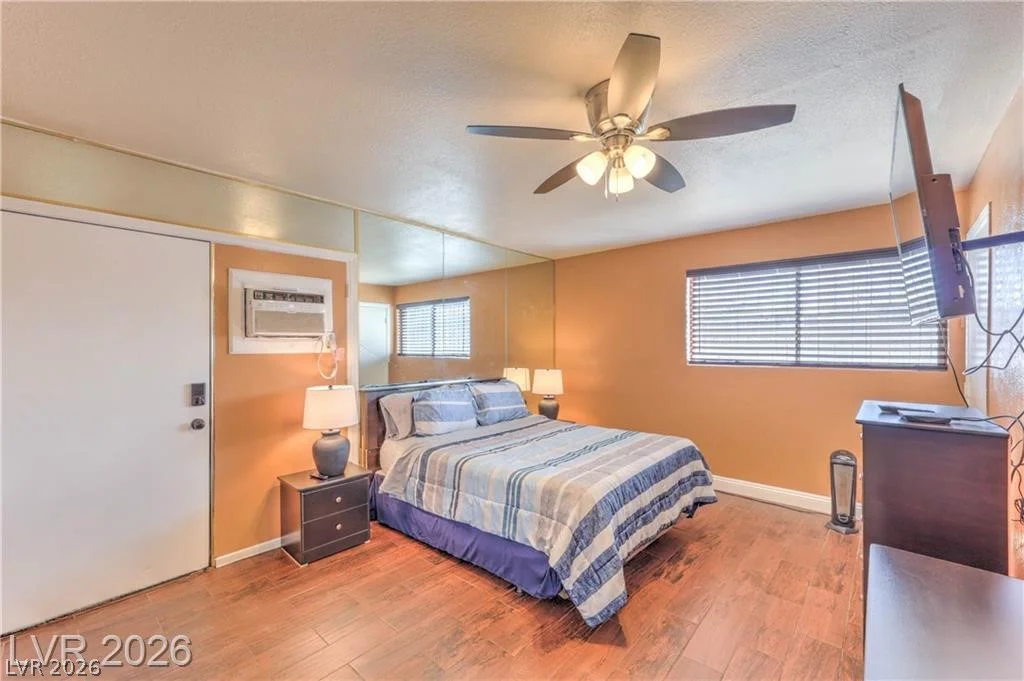 405 Leonard, Las Vegas, NV 89106