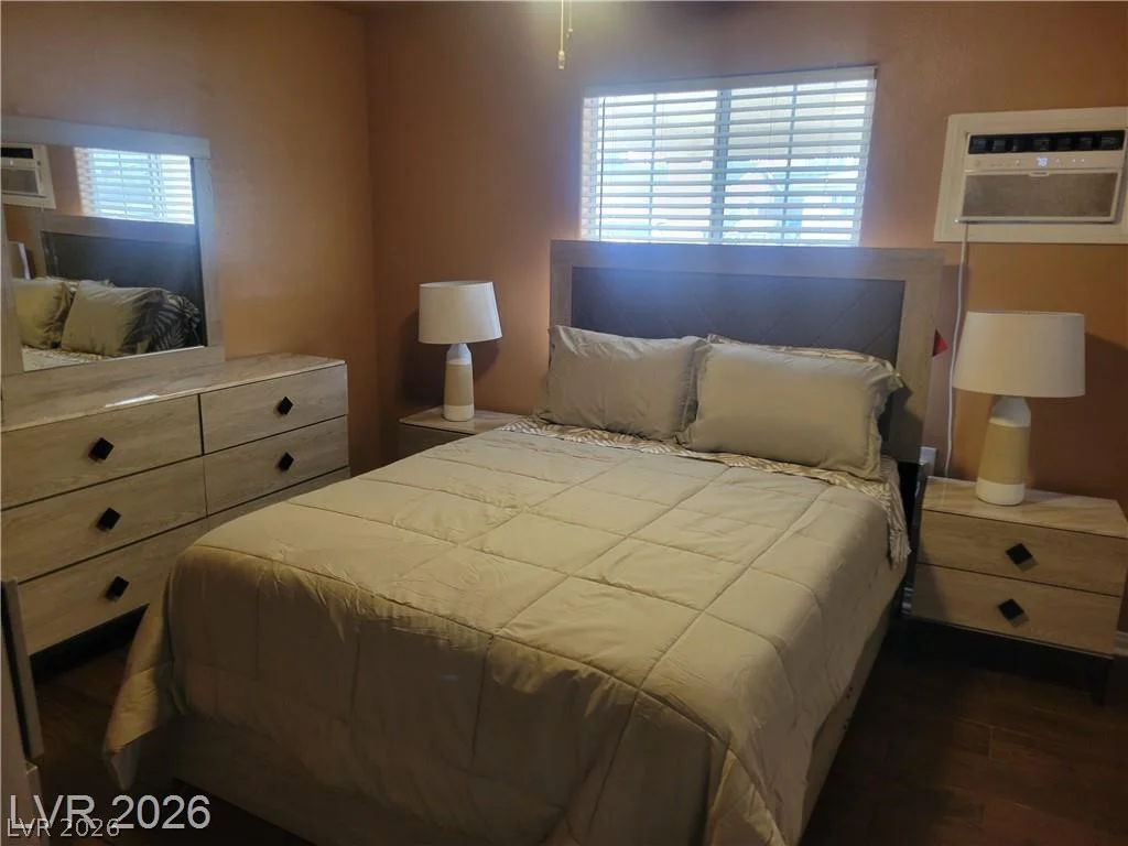 405 Leonard, Las Vegas, NV 89106