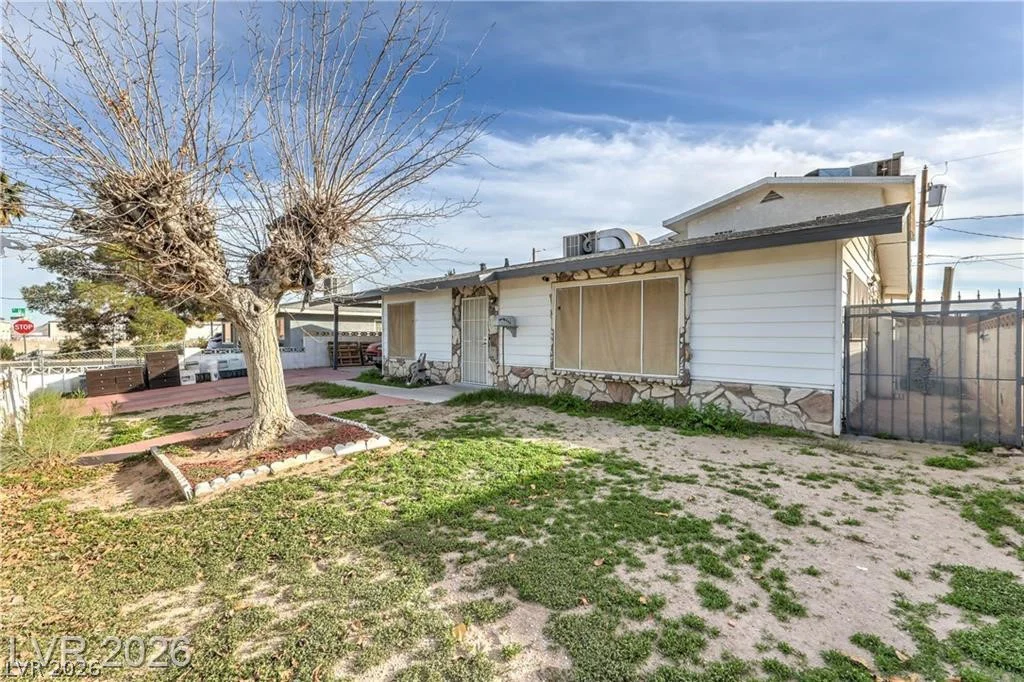 405 Leonard, Las Vegas, NV 89106