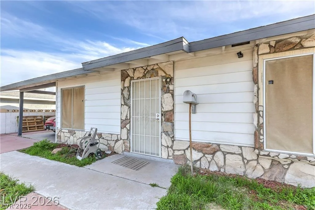 405 Leonard, Las Vegas, NV 89106