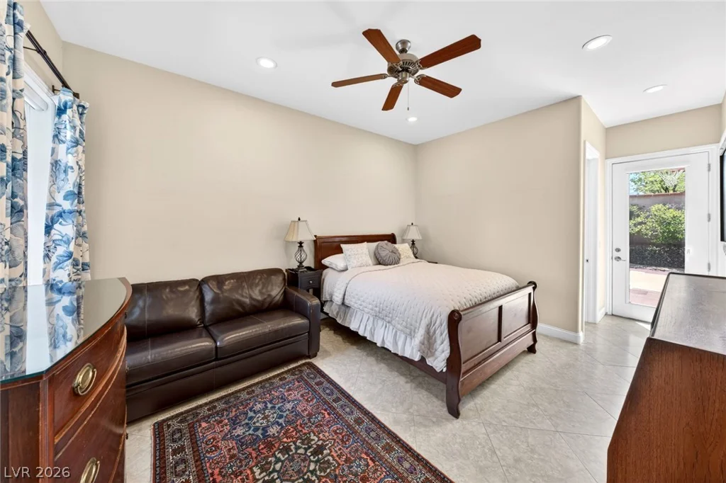 2033 Winter Wind, Las Vegas, NV 89134