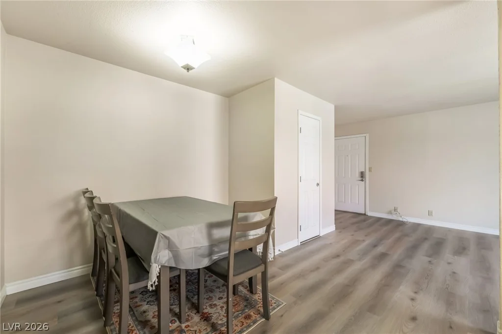 5160 Indian River, Las Vegas, NV 89103
