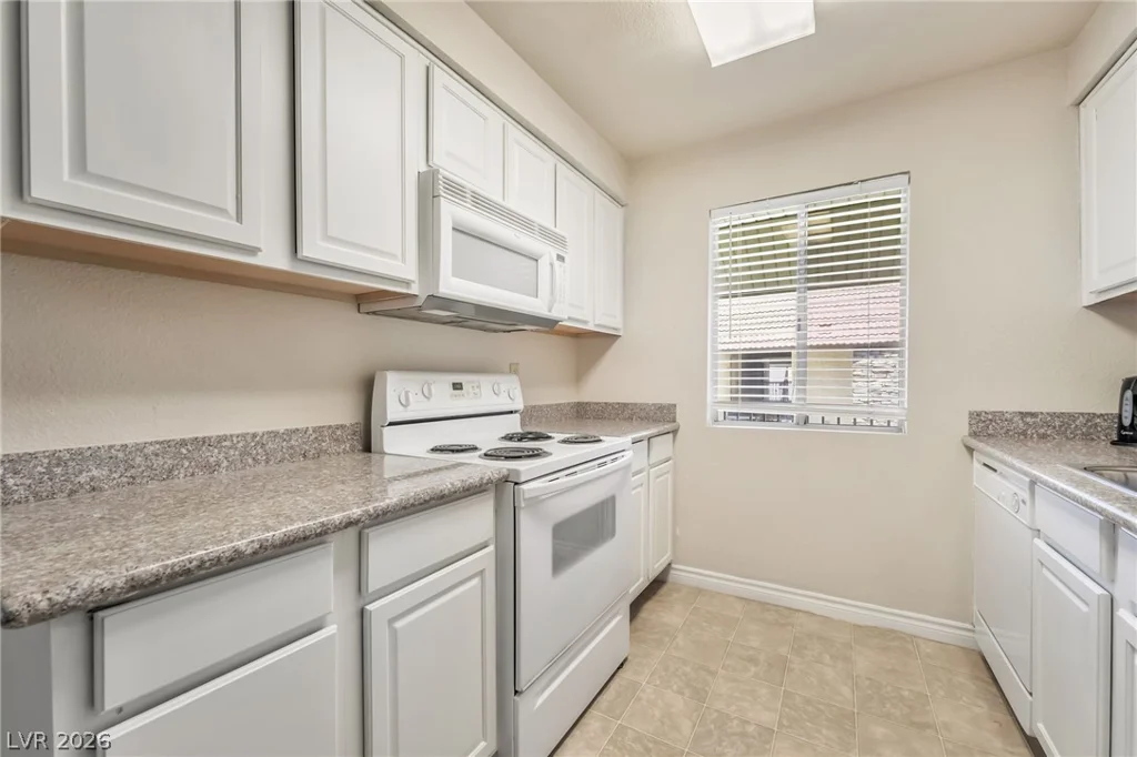 5160 Indian River, Las Vegas, NV 89103