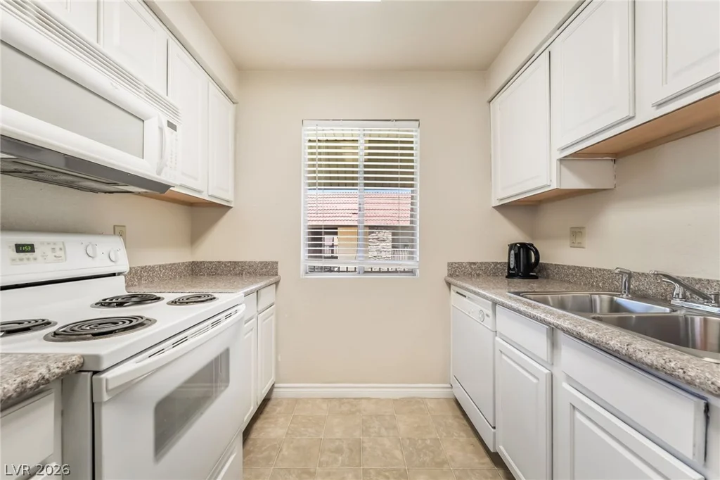 5160 Indian River, Las Vegas, NV 89103
