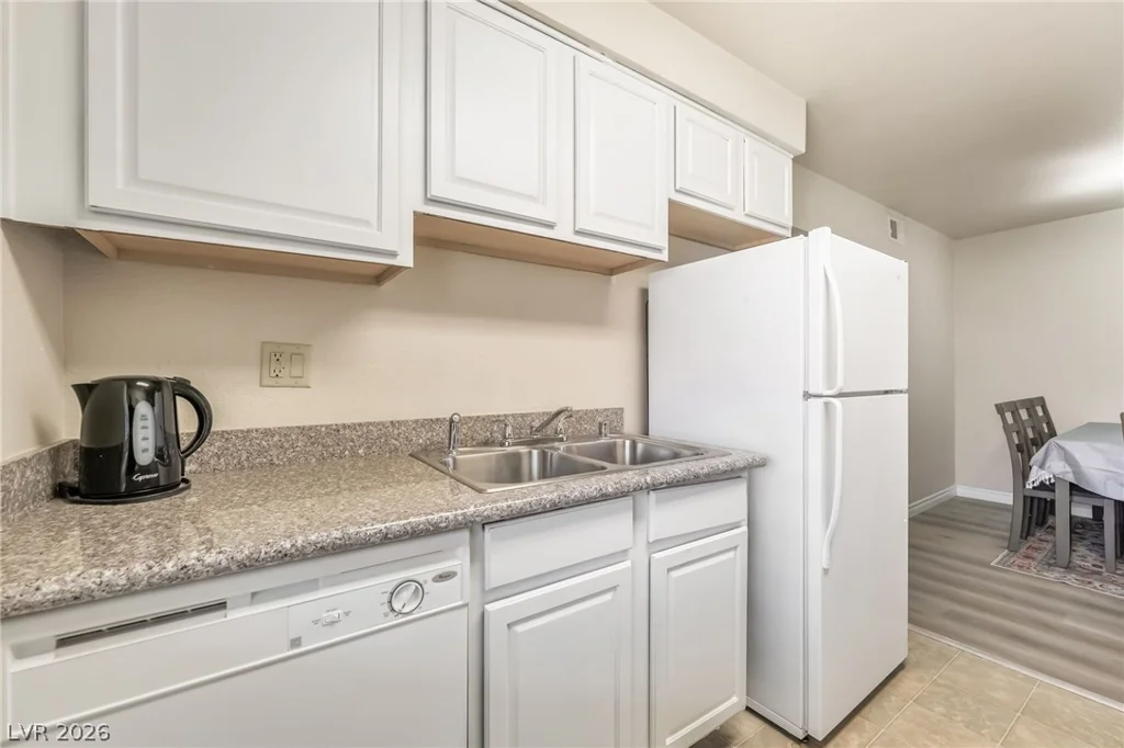 5160 Indian River, Las Vegas, NV 89103