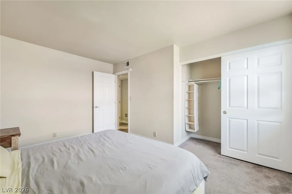 5160 Indian River, Las Vegas, NV 89103