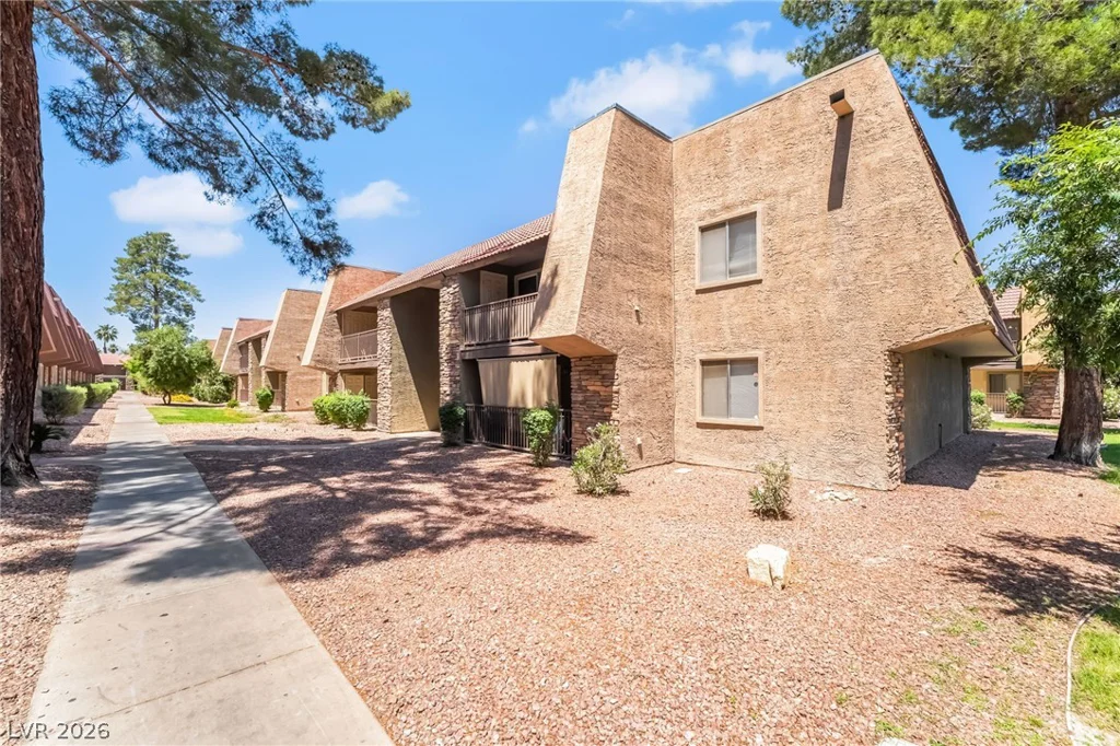 5160 Indian River, Las Vegas, NV 89103