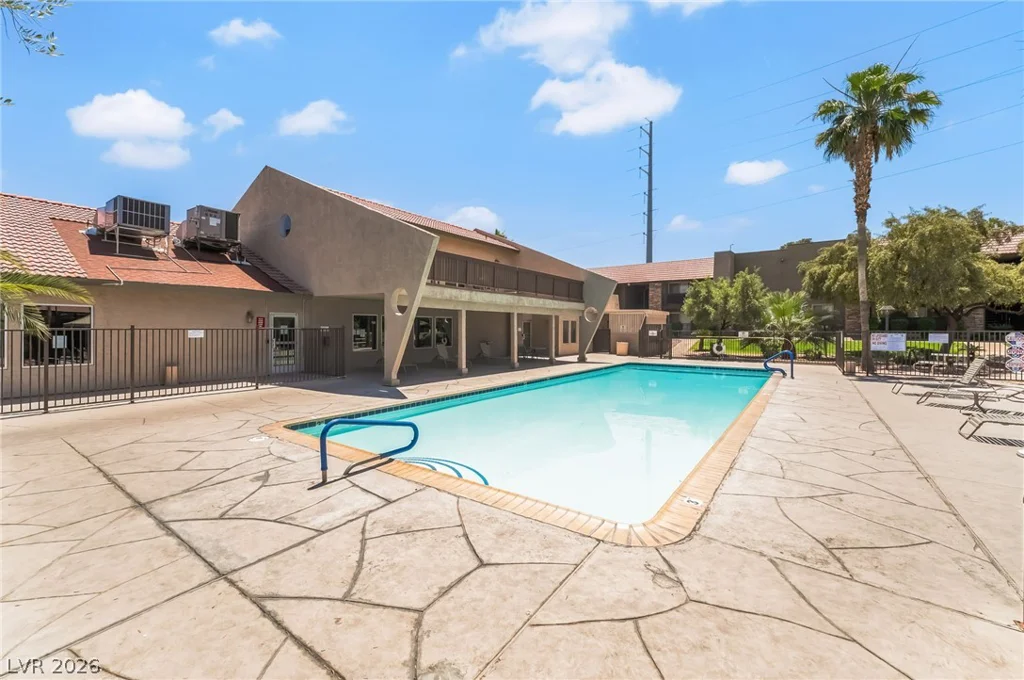 5160 Indian River, Las Vegas, NV 89103