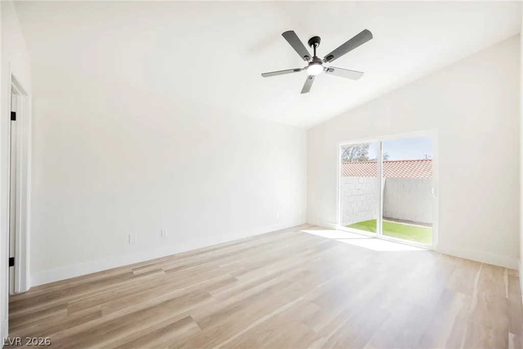 105 Jon Belger, Las Vegas, NV 89145