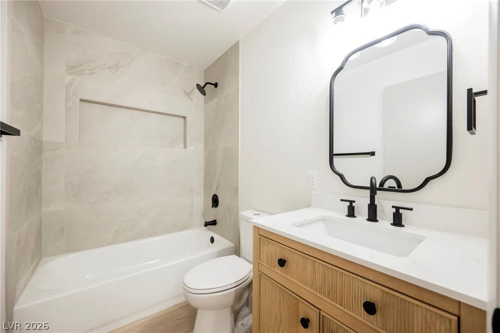 105 Jon Belger, Las Vegas, NV 89145