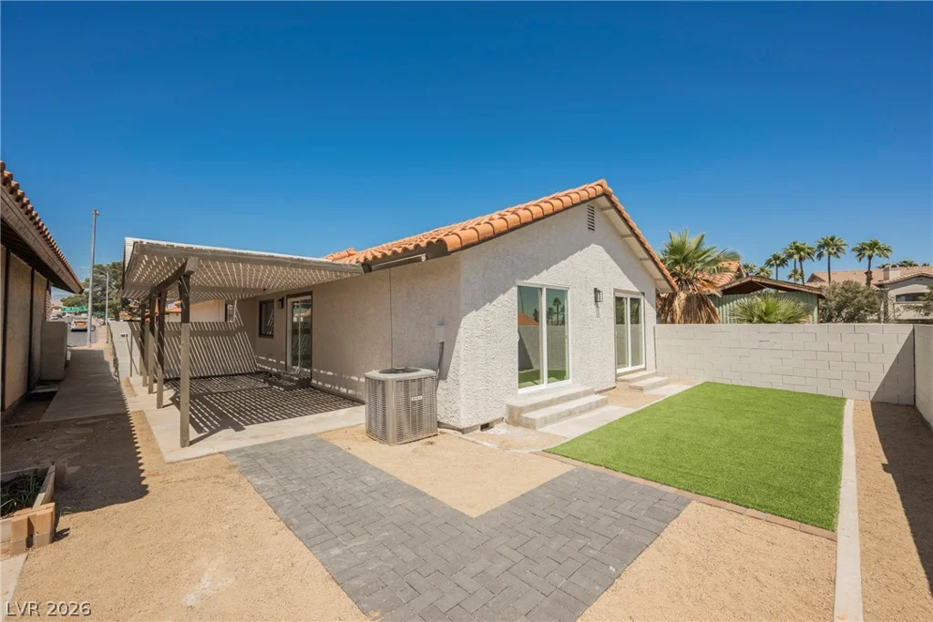 105 Jon Belger, Las Vegas, NV 89145