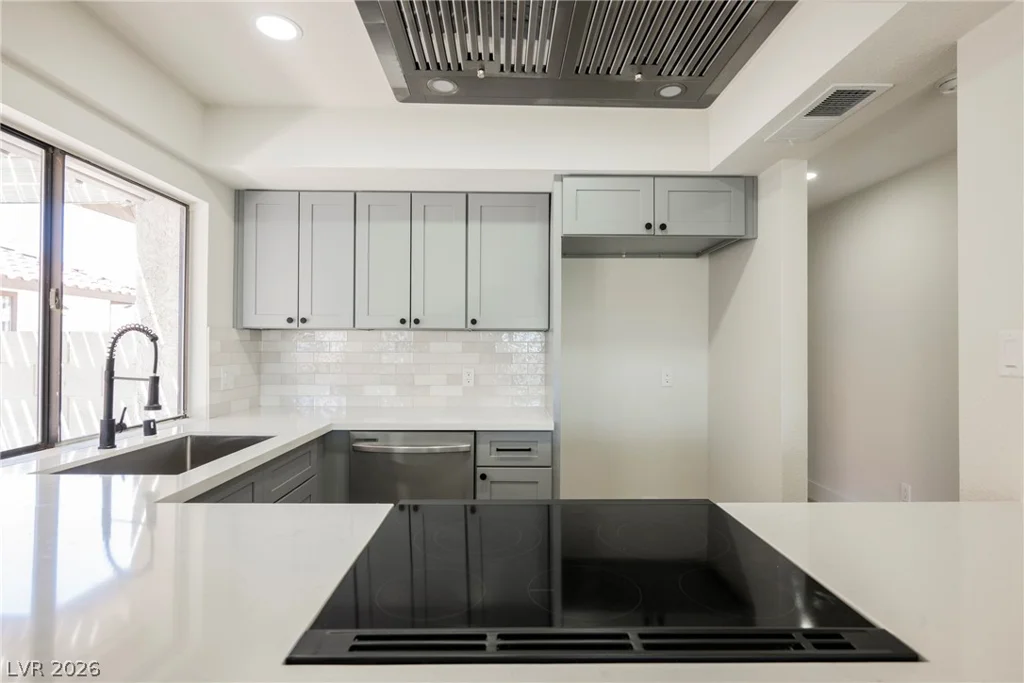 105 Jon Belger, Las Vegas, NV 89145