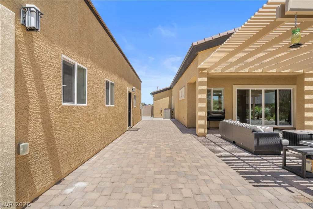 9095 Wing Shadow, Las Vegas, NV 89129