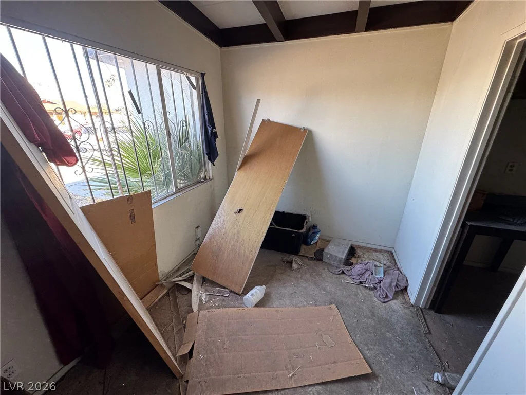 919 Tropicana, Las Vegas, NV 89119