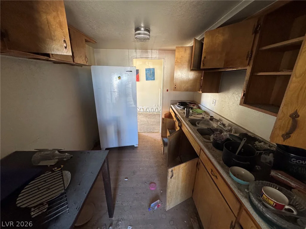 919 Tropicana, Las Vegas, NV 89119