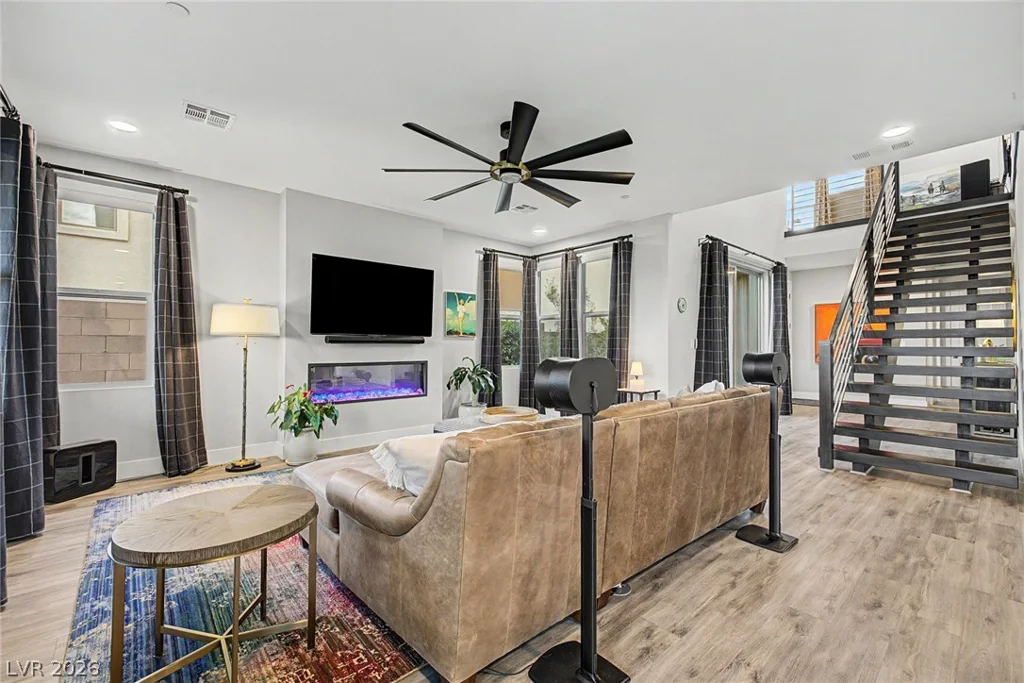 12014 Montague, Las Vegas, NV 89138
