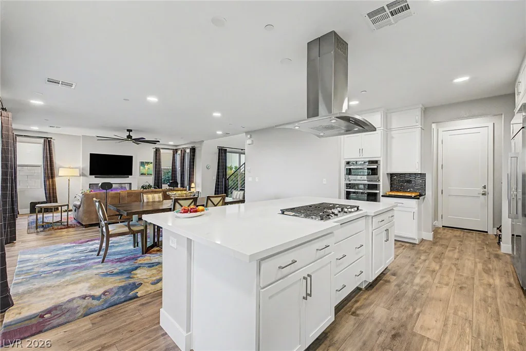 12014 Montague, Las Vegas, NV 89138