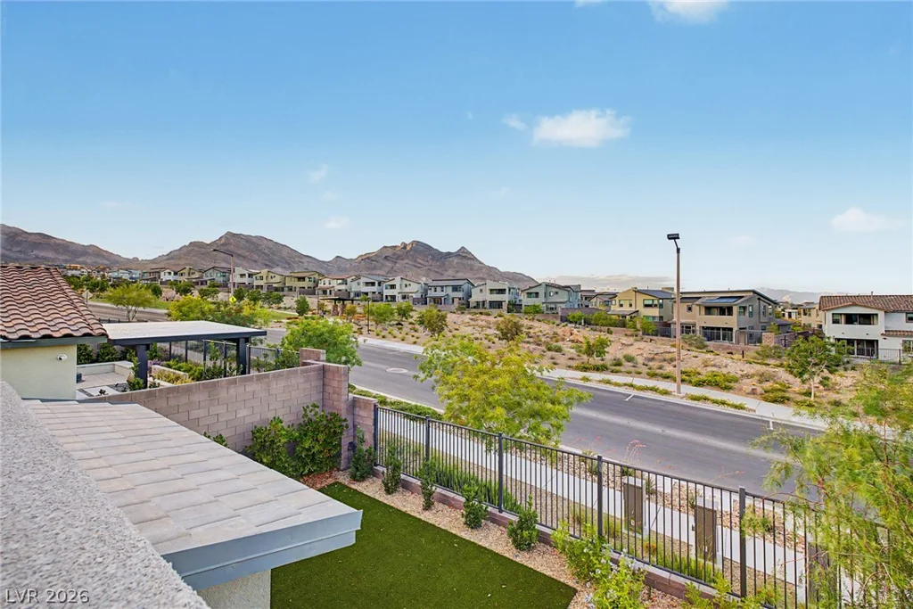 12014 Montague, Las Vegas, NV 89138