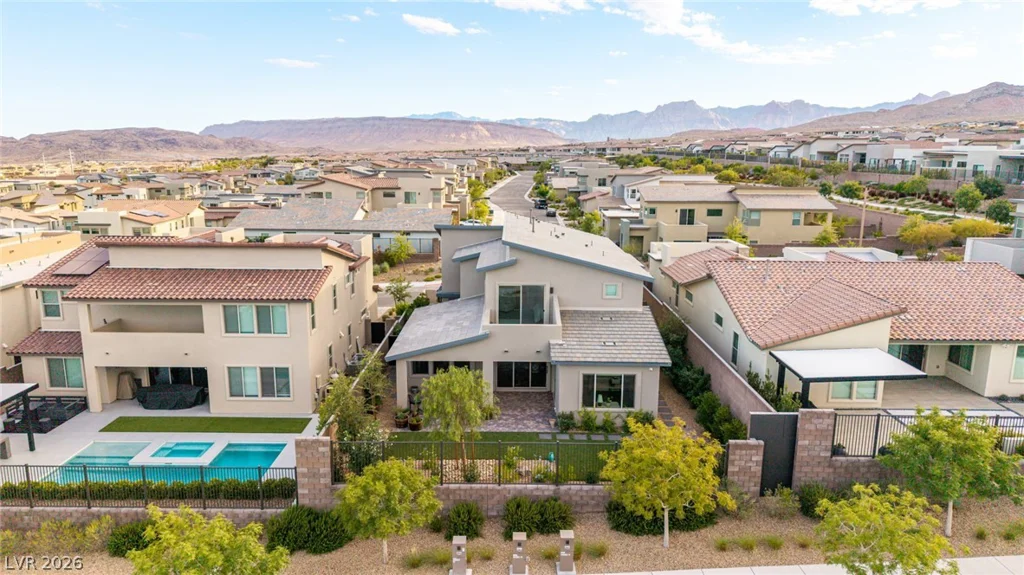 12014 Montague, Las Vegas, NV 89138