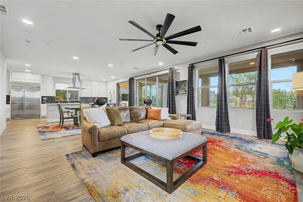 12014 Montague, Las Vegas, NV 89138