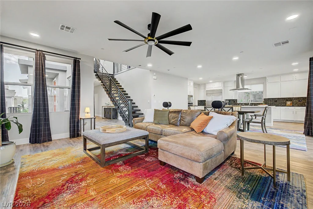 12014 Montague, Las Vegas, NV 89138