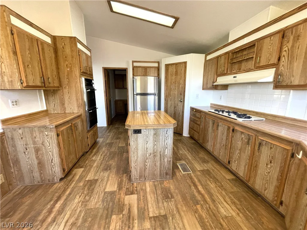 595 Lake Michigan, Boulder City, NV 89005