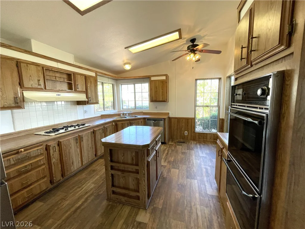 595 Lake Michigan, Boulder City, NV 89005