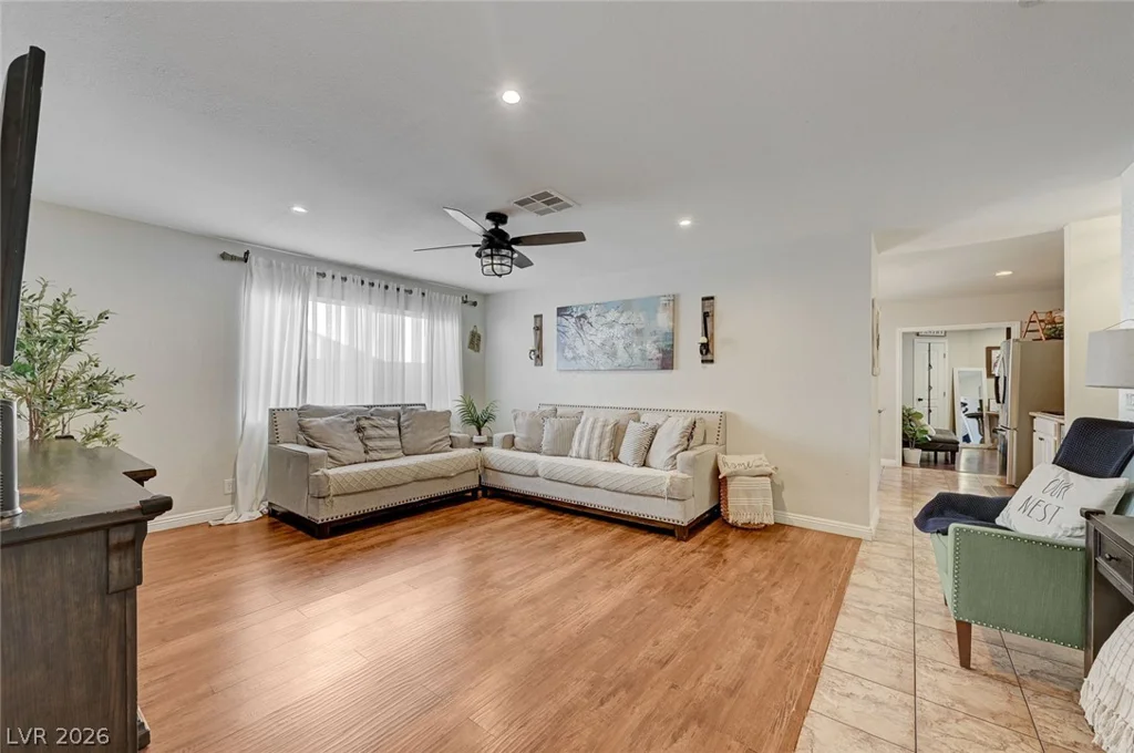 6317 Molino, Las Vegas, NV 89108