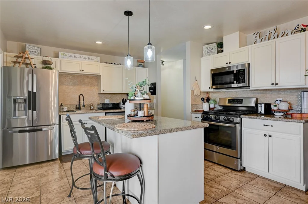 6317 Molino, Las Vegas, NV 89108