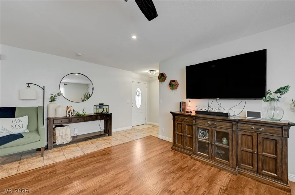 6317 Molino, Las Vegas, NV 89108