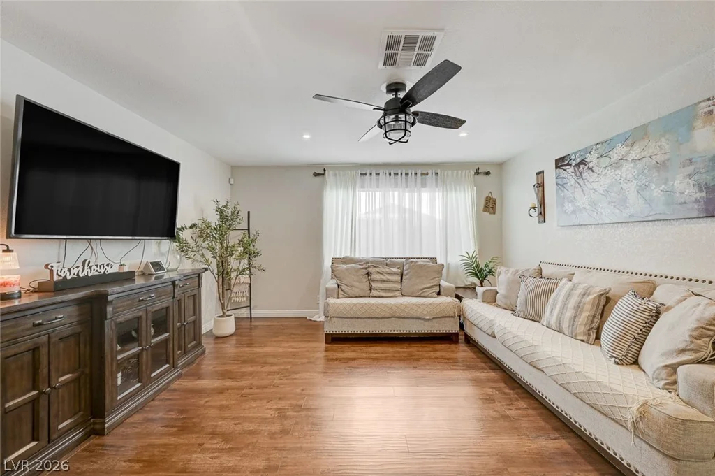 6317 Molino, Las Vegas, NV 89108