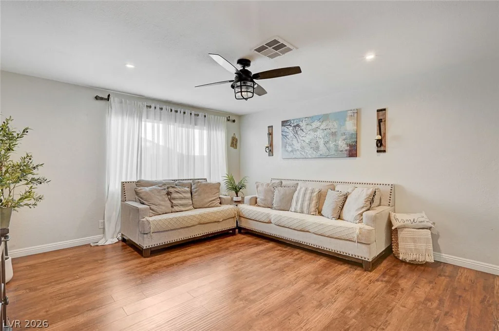 6317 Molino, Las Vegas, NV 89108