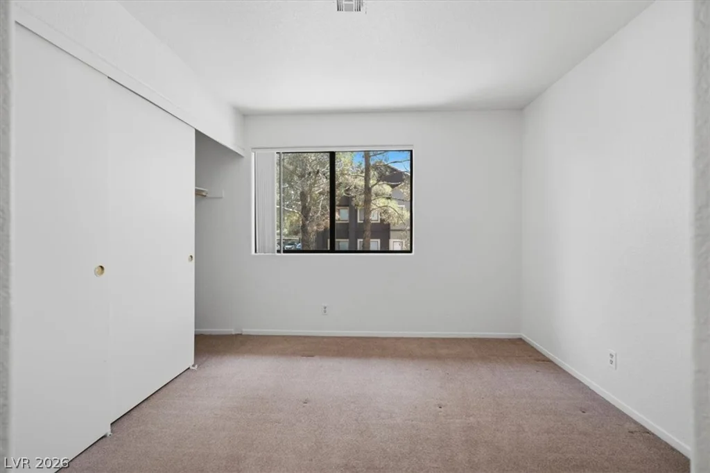 5030 Rainbow, Las Vegas, NV 89118