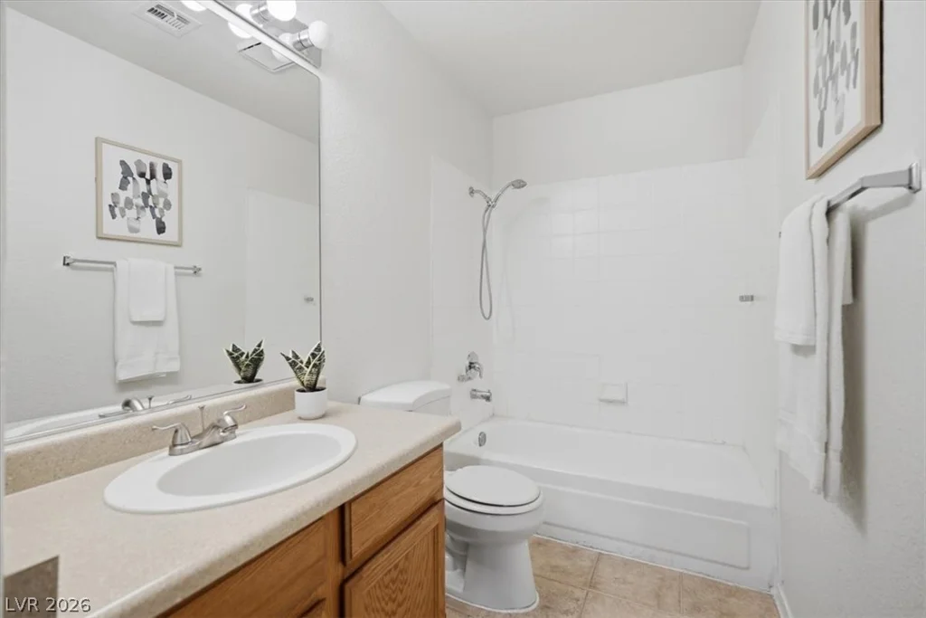 5030 Rainbow, Las Vegas, NV 89118