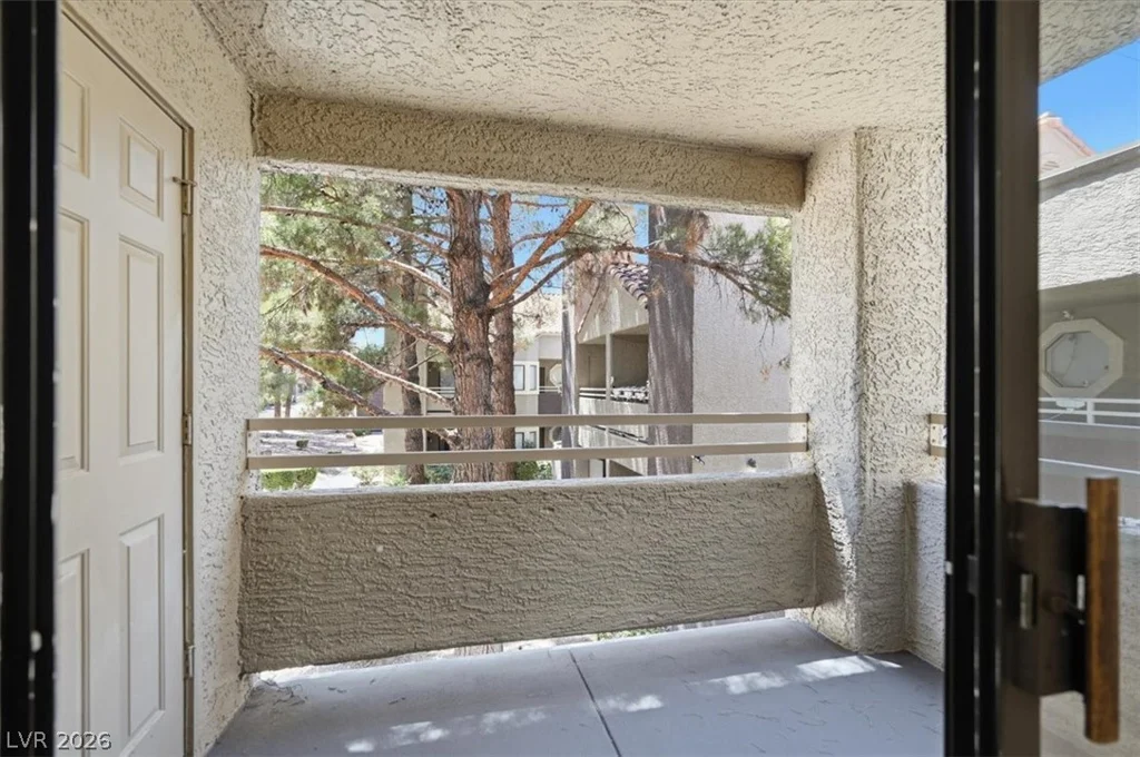 5030 Rainbow, Las Vegas, NV 89118
