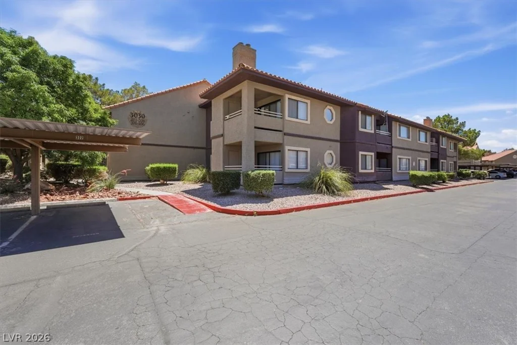 5030 Rainbow, Las Vegas, NV 89118