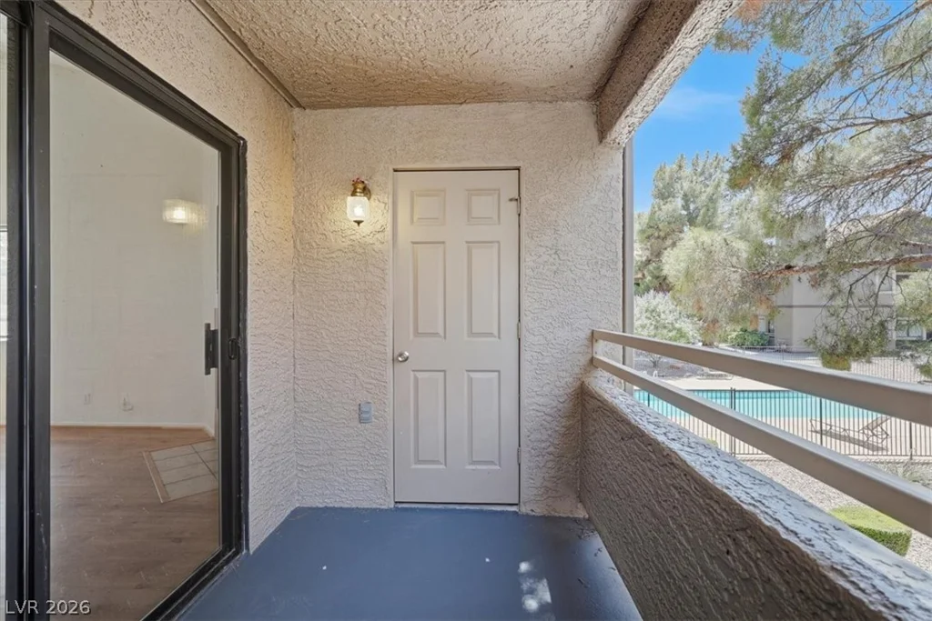 5030 Rainbow, Las Vegas, NV 89118