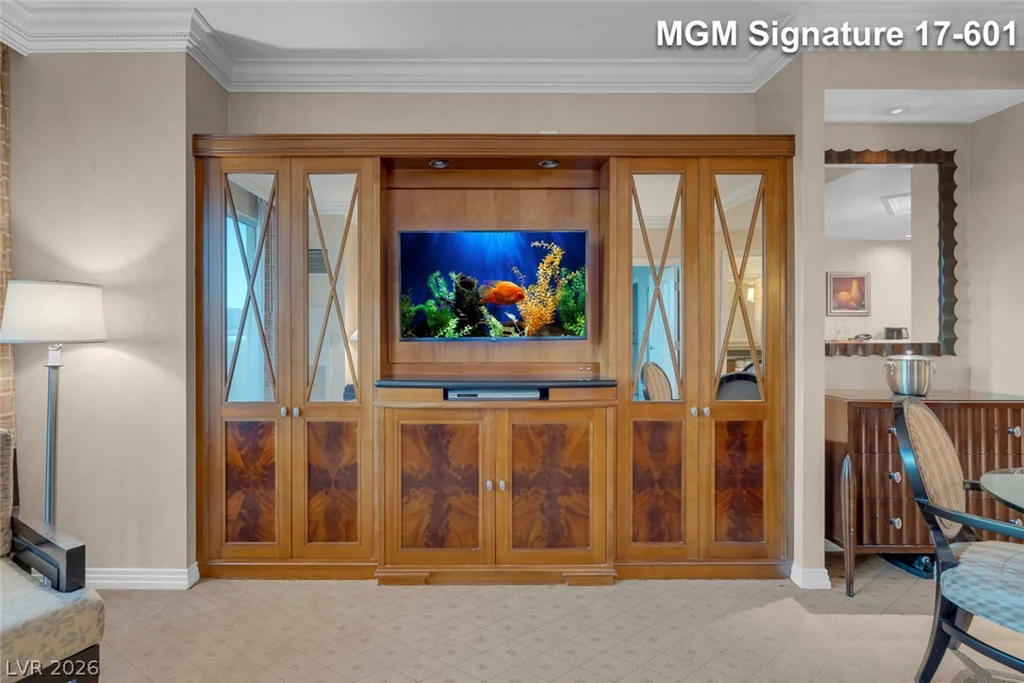 145 Harmon, Las Vegas, NV 89109