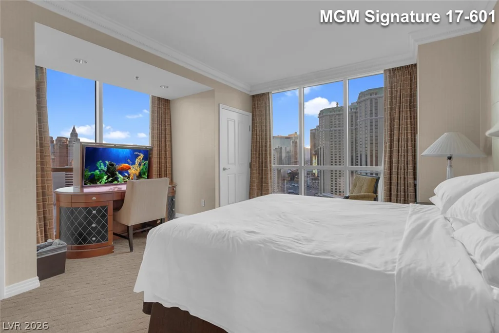 145 Harmon, Las Vegas, NV 89109