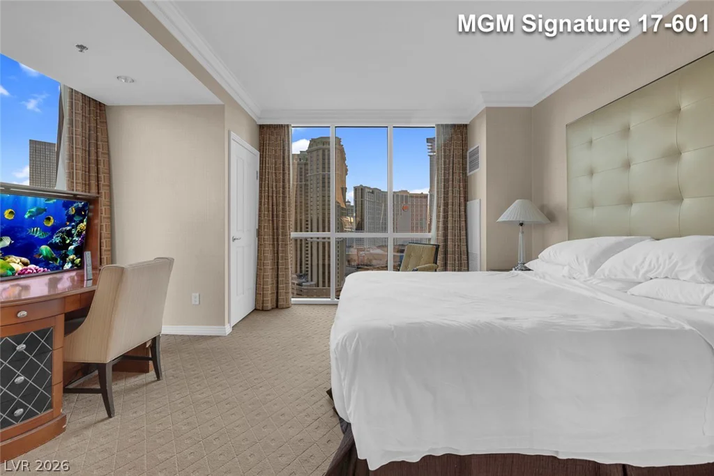 145 Harmon, Las Vegas, NV 89109